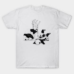 falling pandas T-Shirt
